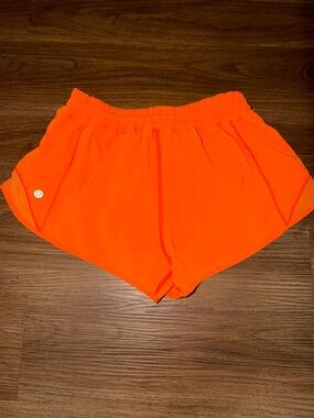 Lululemon Hotty Hot shorts 2.5” Neon Orange Size- 8